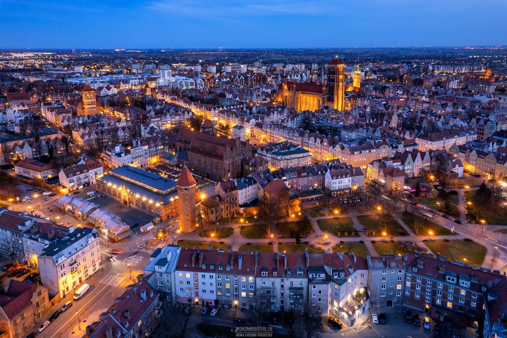 2439 Panorama de seară a Gdansk