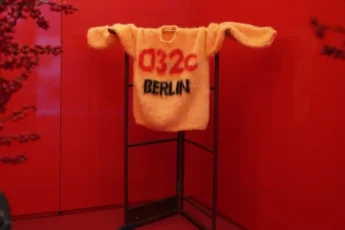 032c Ce Este Acest Brand Și De Ce Provoacă Atâta Agitație
