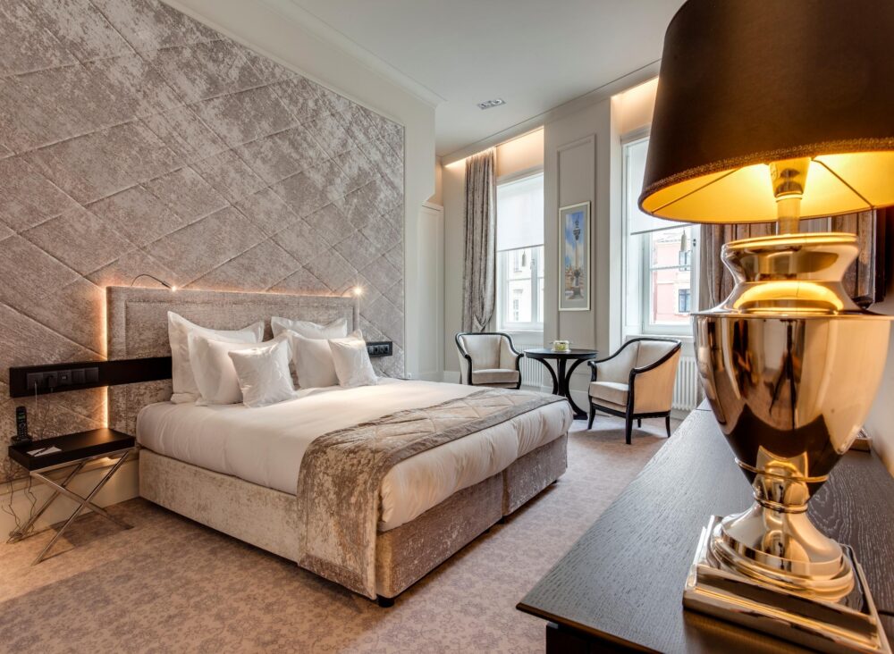 Ce hoteluri de lux există în Varșovia