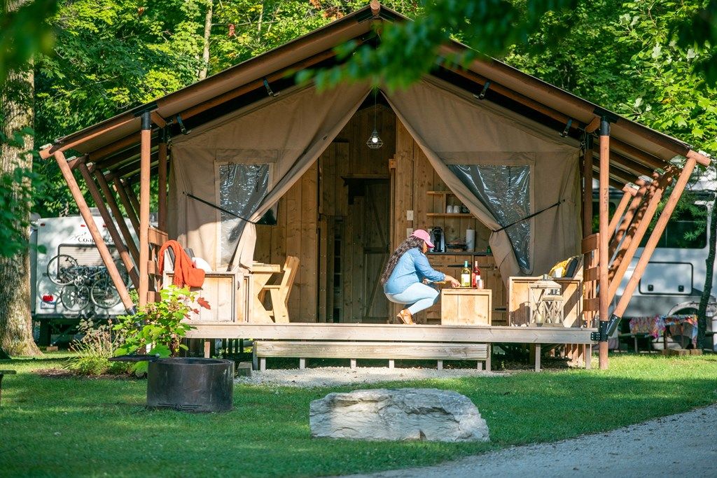 Ce să iei cu tine la glamping