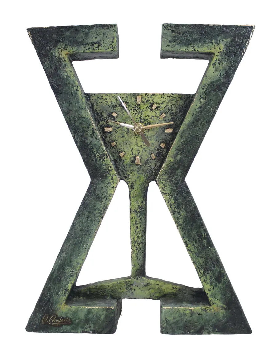 Ceas pentru aniversarea a 15 ani de activitate a companiei