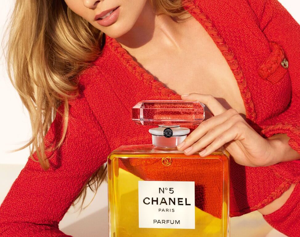 Chanel No 5 Un parfum atemporal care a schimbat fața industriei parfumurilor