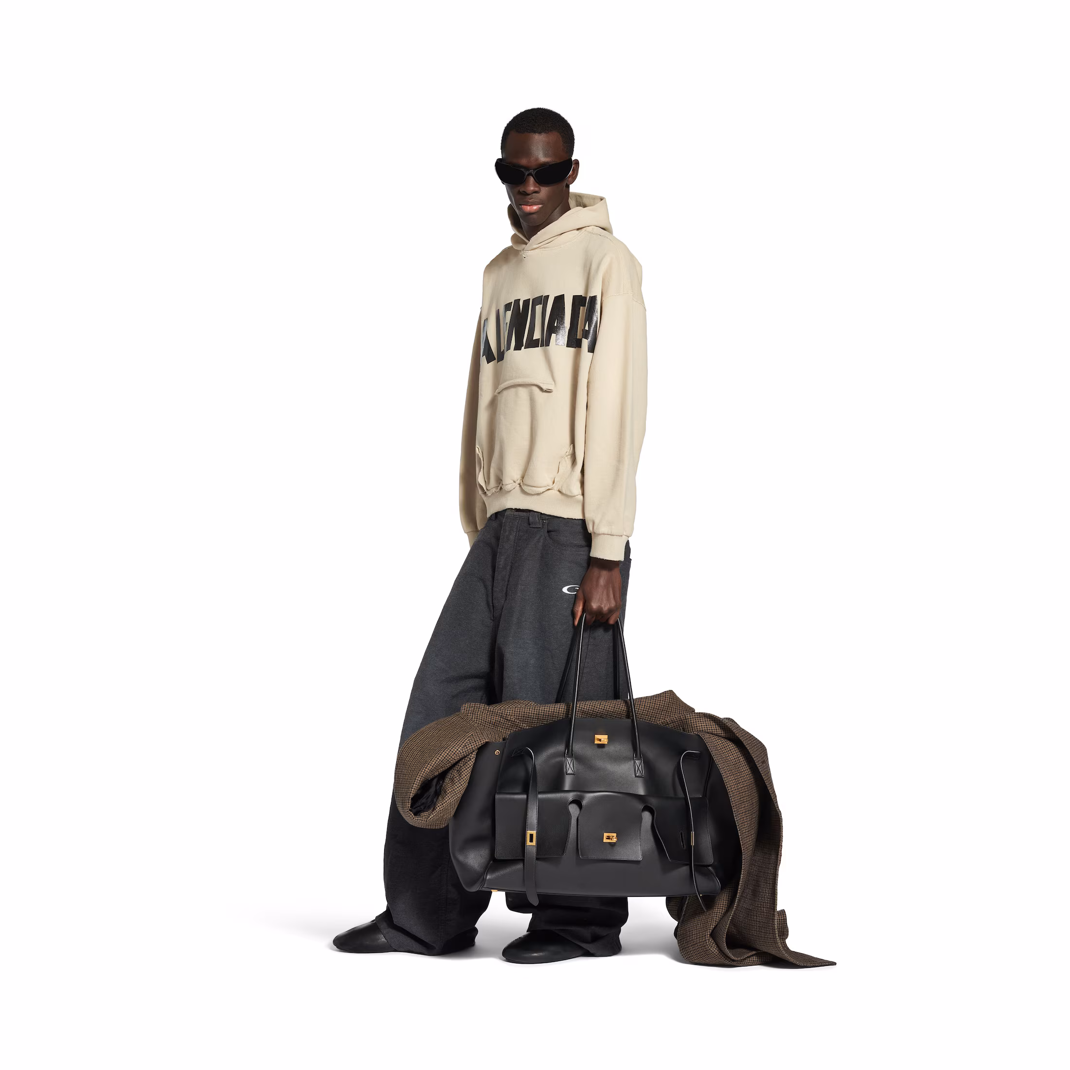 Este Balenciaga Populară