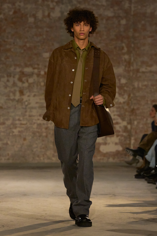 Noua colecție Ami Paris în omagiu parizienilor